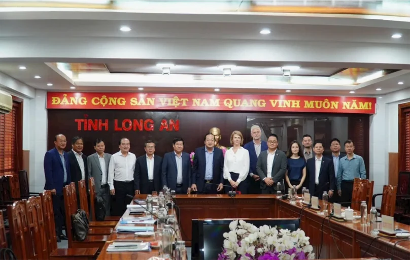Hình ảnh hoạt động D-ICI — cuộc gặp và trao đổi